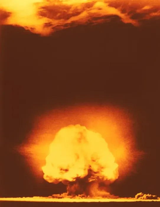 Framed Print : Atomic explosion Print: Trinity Detonation Framed Print : Atomic explosion Print: Trinity Detonation