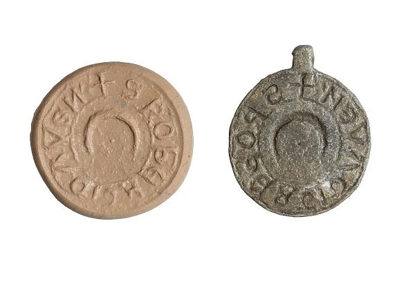 Medieval seal C016  /  4536