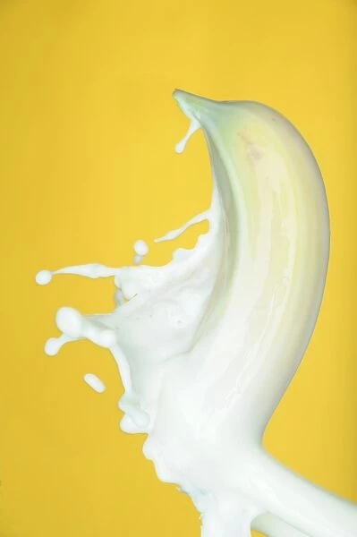 Milk impacting banana, high-speed image