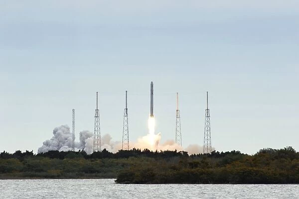 SpaceX CRS-2 launch, March 2013 C016  /  9708