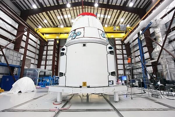 SpaceX Dragon capsule preparations C016  /  9711