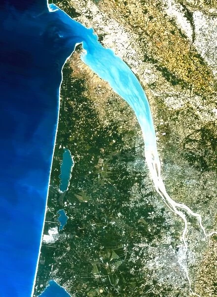 True-colour satellite image of Bordeaux, France