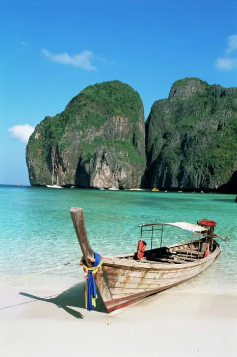 Framed Print : Ao Maya Print, Phi Phi Le Island, Ko Phi Phi Framed Print : Ao Maya Print, Phi Phi Le Island, Ko Phi Phi