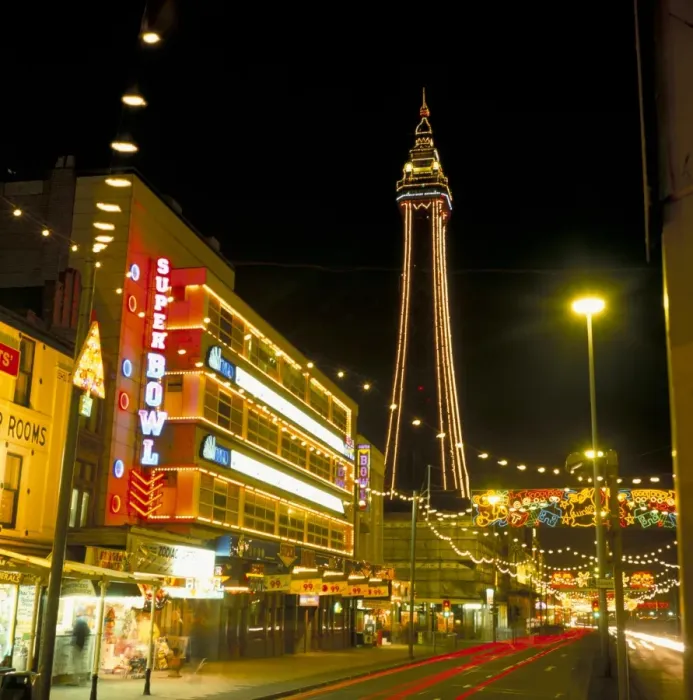 Framed Print : Blackpool Illuminations Print Framed Print : Blackpool Illuminations Print