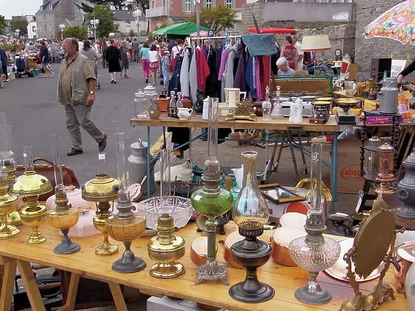 Braderie, a French car boot sale, Roscoff, Finistere, Brittany, France, Europe