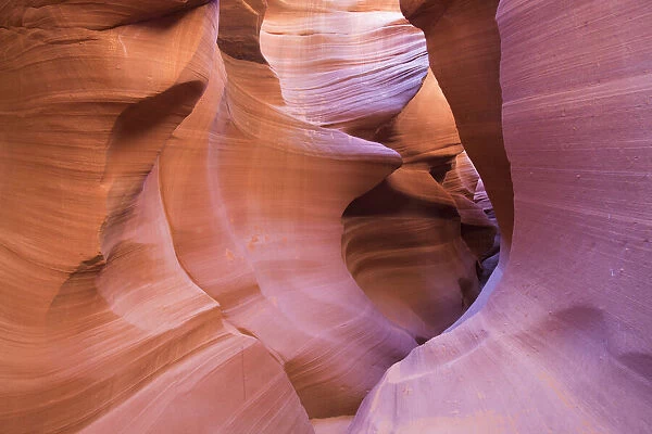 The colourful Navajo sandstone walls of Lower Antelope Canyon