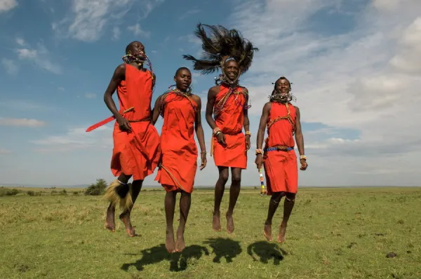 Masai performing warrior dance, Masai Mara, Kenya, East Africa, Africa