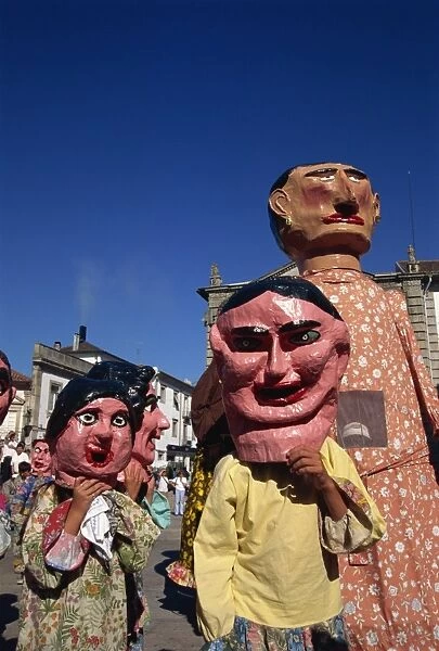 Masks and Giants parade, Romaria da Seniora d Agonia, Viana do Castelo