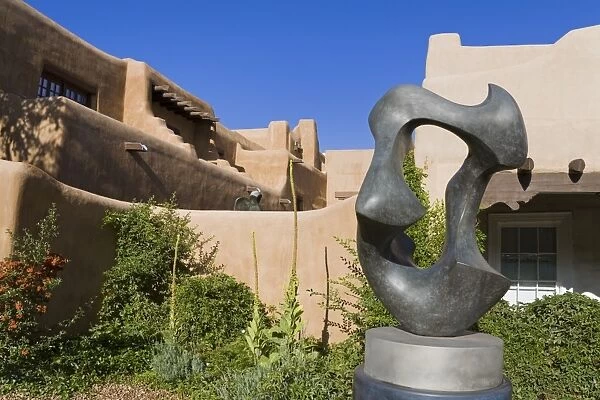 Migration sculptureby Allan Houser outside the Museum of Art, Santa Fe, New Mexico, United States of America, North America