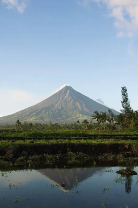 Framed Print : Mount Mayon Print: A 2462m Volcano Cone Framed Print : Mount Mayon Print: A 2462m Volcano Cone