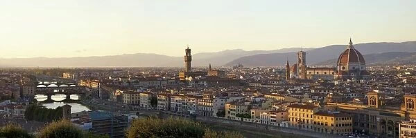 Panoramic view of Ponte Vecchio, River Arno, Palazzo Vecchio and Duomo from Piazzale Michelangelo