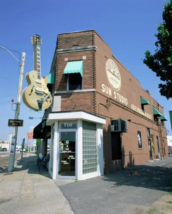 Framed Print : Sun Studios Print, Memphis Building Facade Framed Print : Sun Studios Print, Memphis Building Facade