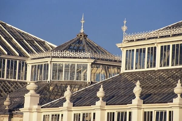 Detail of the Temperate House, the Royal Botanic Gardens at Kew (Kew Gardens)
