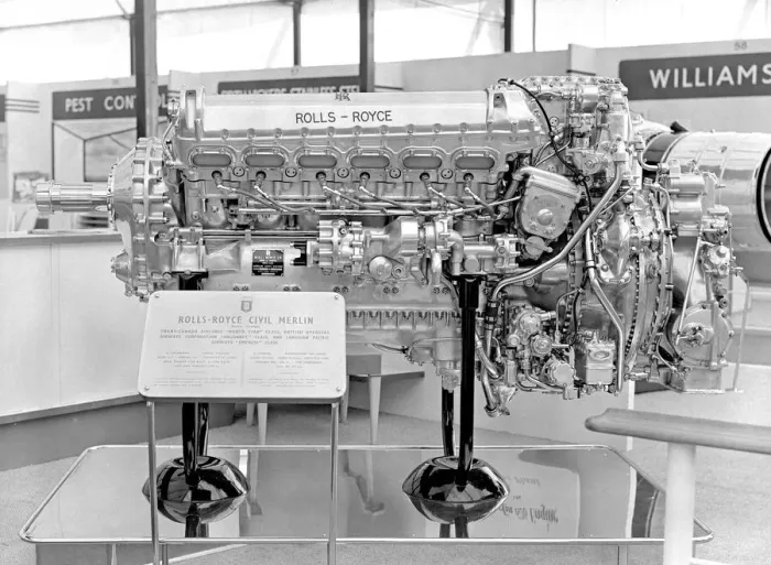 Framed Print : Rolls Royce Merlin Engine Print (Flight)