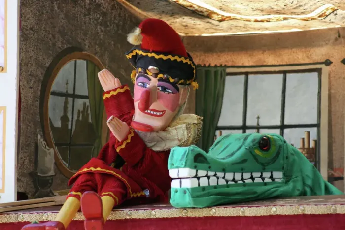 Framed Print : Mr Punch and the Crocodile Print Framed Print : Mr Punch and the Crocodile Print