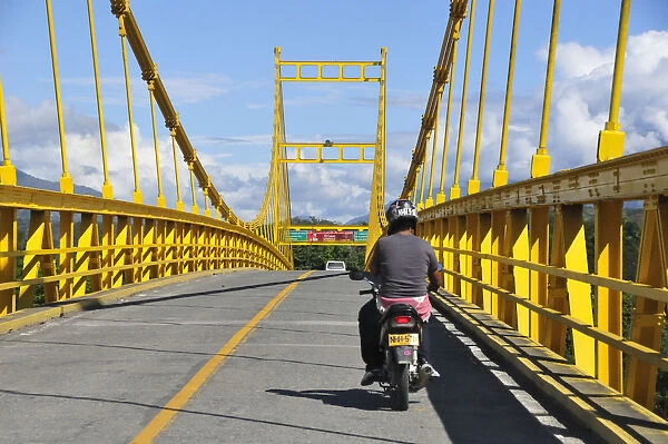 Bridge over the Rio Cauca, Santa Fe de Antioquia, Colombia, South America