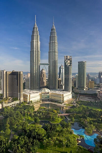 Malaysia, Kuala Lumpur, view over the KLCC - Kuala Lumpur City Centre & Petronas Towers