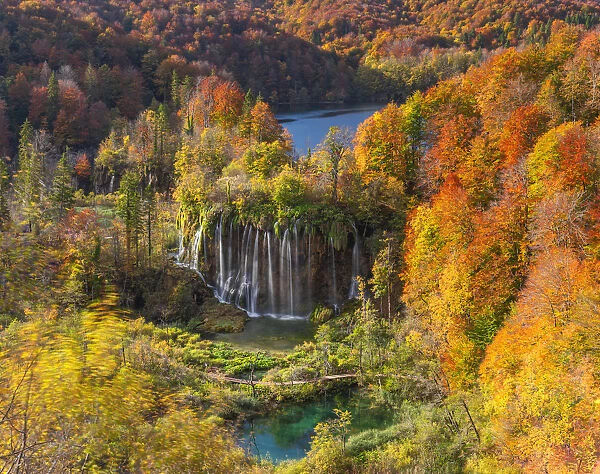 Plitvice at autumn, Plitvička jezera National Park, Lika and Segna region