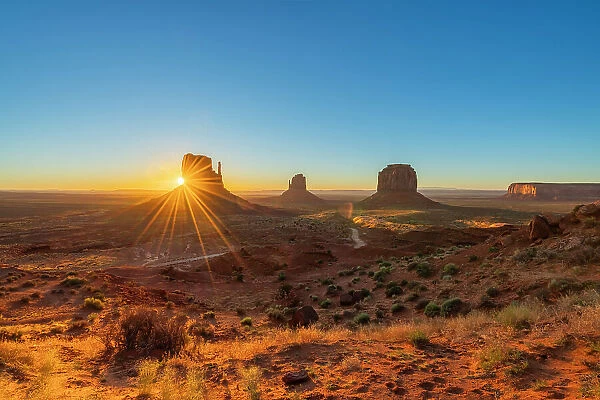 Scenic view of The Mitten buttes at sunrise, Monument Valley, Arizona, USA
