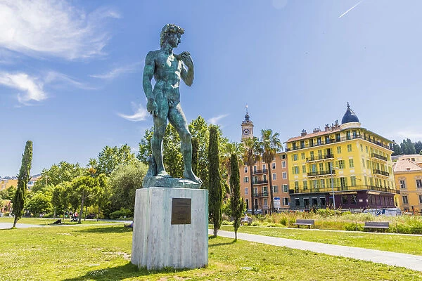 Statue of Davis by Tesconi Art Foundry, Nice, Alpes-Maritimes