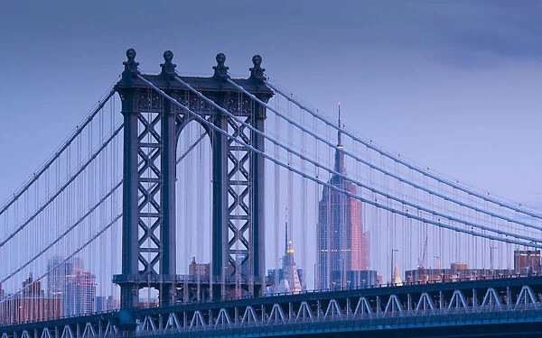 USA, New York, Manhattan, Manhattam Bridge and Empire State Building