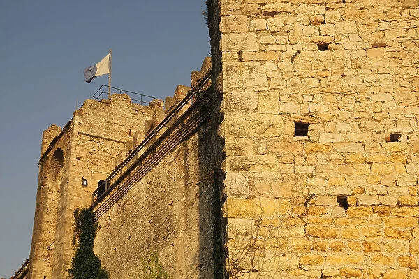 Italy, Lombardy, Lake Garda, Torre del Benaco, castle walls, Scaligeri Castle