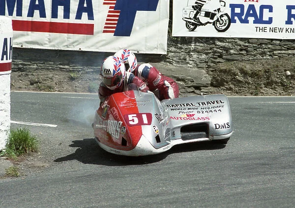 Dennis Proudman & Michael Craig (Yamaha) 1993 Sidecar TT