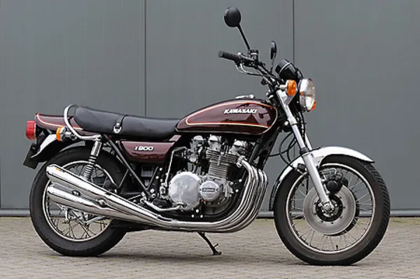 Kawasaki on sale z900 red