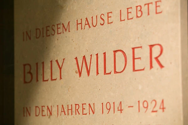 AUSTRIA-Vienna: Fleischmarkt : Plaque of haus lived in by Billy Wilder  /  Film