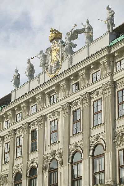 AUSTRIA-Vienna: Hofburg: Michaelertor Statues