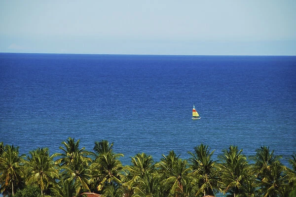 Brazil, Bahia, Porto Seguro, Arraial d Ajuda, sailing boat in the ocean