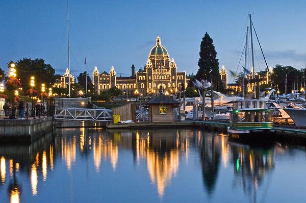 Canada, British Columbia, Victoria, Inner Harbour at Dusk