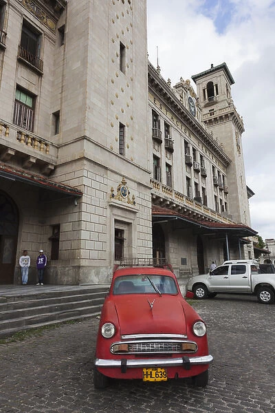 Cuba, Havana, Havana Vieja, Central Train Station, exterior