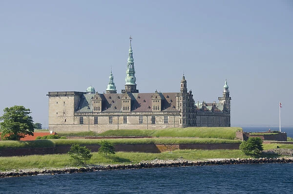 Denmark, Helsingoer. North Sea view of Kronborg Castle. UNESCO World Heritage Site