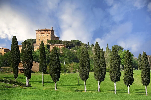 Europe, Italy, Tuscany. A villa near the town of Pienza