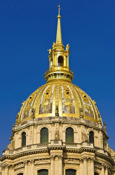 Gold dome on the Chapel of Saint-Louis (burial site of Napoleon), Les Invalides, Paris