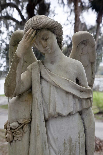 North America, USA, Georgia, Savannah, Bonaventure Cemetery, Marble statue of angel