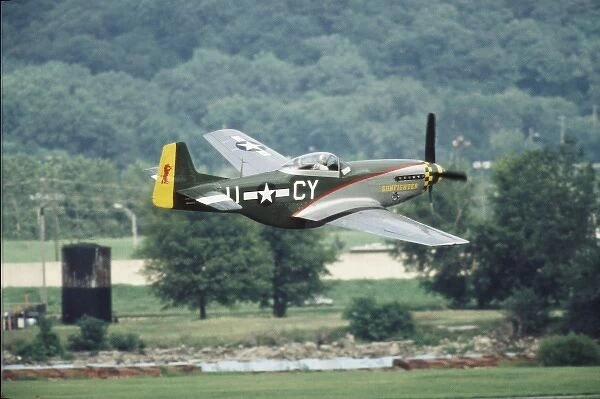 North American P-51 D Mustang, Gunfighter near Holman Field, St. Paul