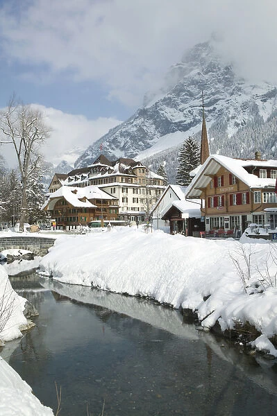 SWITZERLAND-Bern-KANDERSTEG: Kandertal Valley- Town Center  /  Winter
