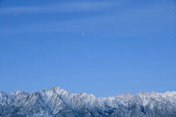 USA, California, Lone Pine. Venus and Saturn seen over Lone Pine Peak and Mount Whitney
