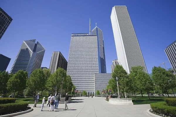 USA, Illinois, Chicago. View of Millennium Park
