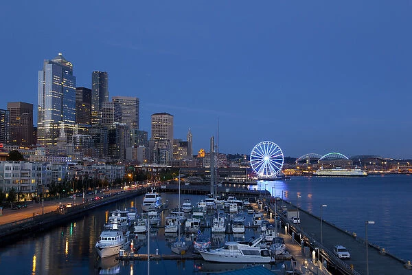 WA, Seattle, The Seattle Great Wheel, at Pier 57 on the waterfront
