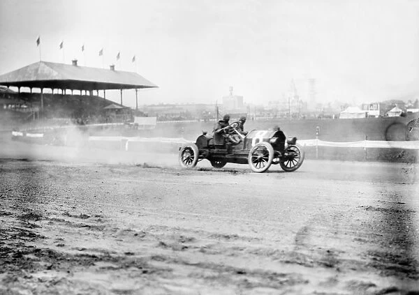 BRIGHTON BEACH: RACETRACK. George Robertson and Al Poole in a Mercedes Simplex