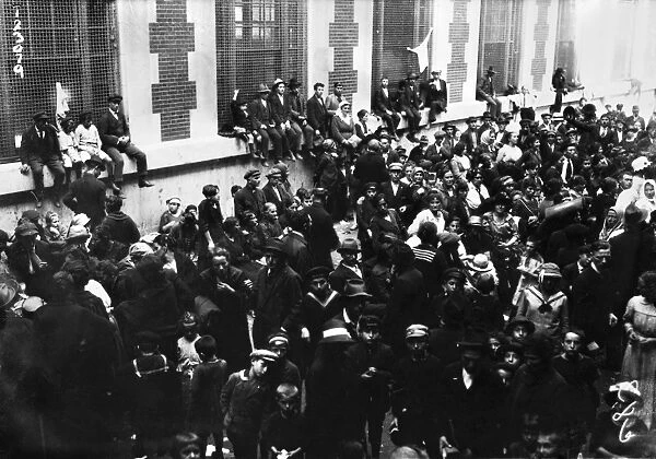 ELLIS ISLAND: IMMIGRANTS. Congestion of immigrants at Ellis Island, New York City