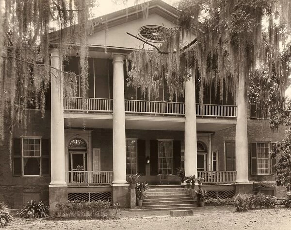 MISSISSIPPI: HOUSE, 1938. The Gloucester house in Natchez, Mississippi