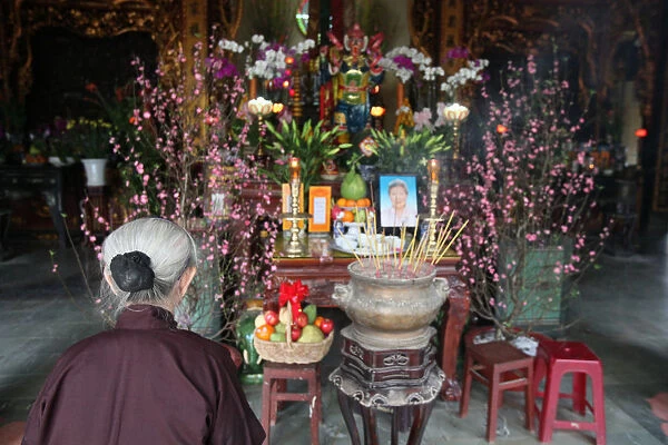 Altar for Vinh Nghiem Temple