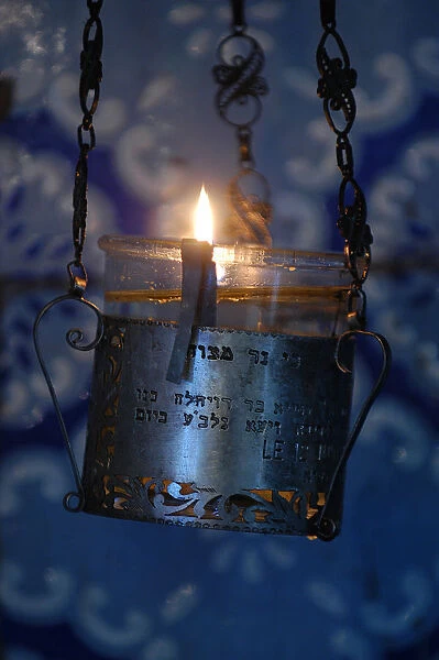 Lamp in Ghriba synagogue