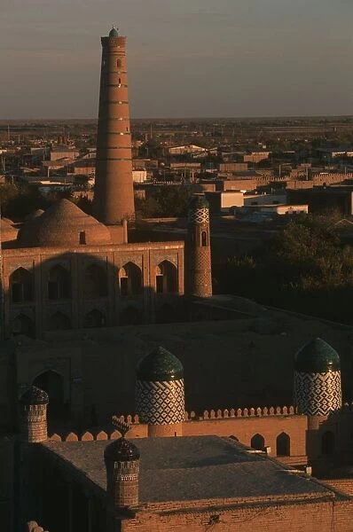Uzbekistan, Khiva, Itchan Kala, Kutlug Murad Inak Madrasah
