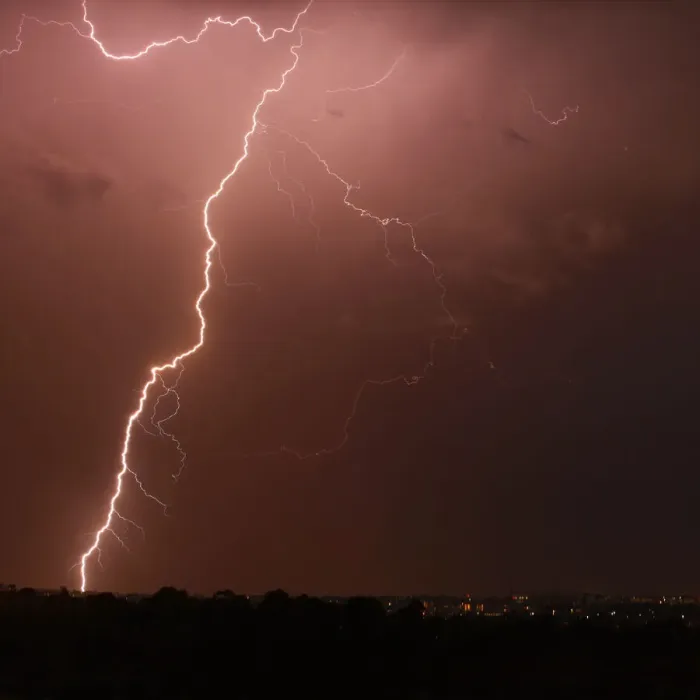 Framed Print : Print of Lightning Strike over Sydney Skyline