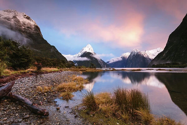 Awesome dawn at Milford Sound, New Zealand
